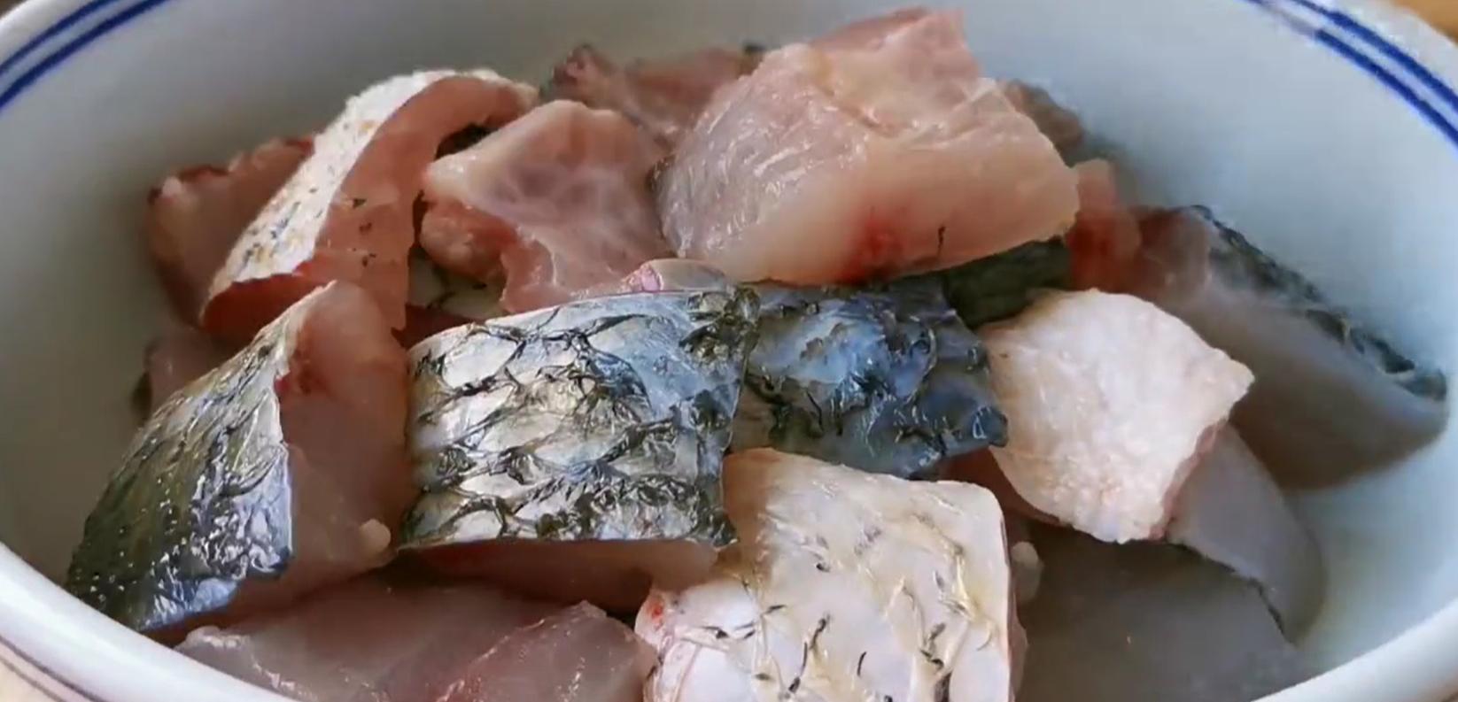 草鱼炖豆腐最简单家常做法,草鱼炖豆腐最简单的做法