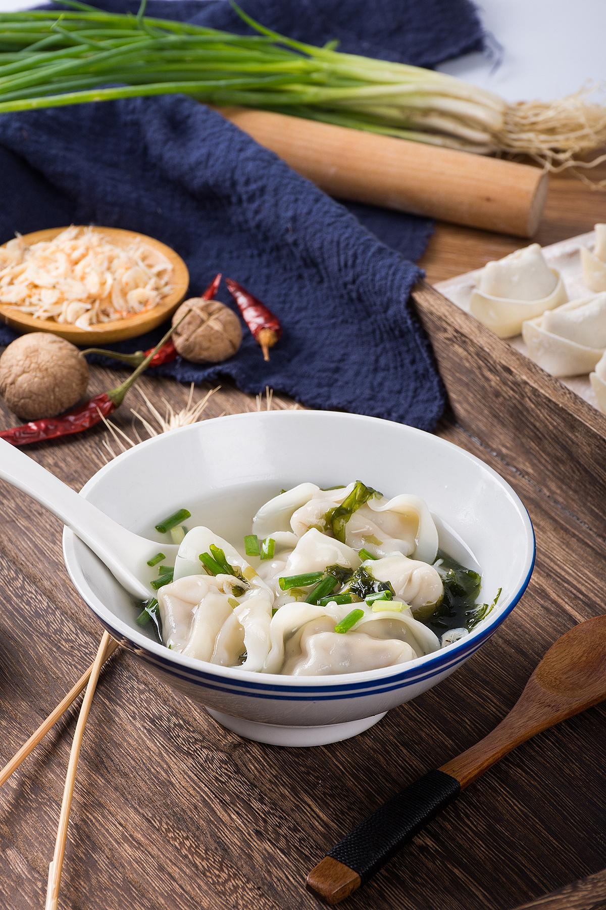 馄饨怎么煮才好吃不破皮,现在馄饨为什么皮肉会散开