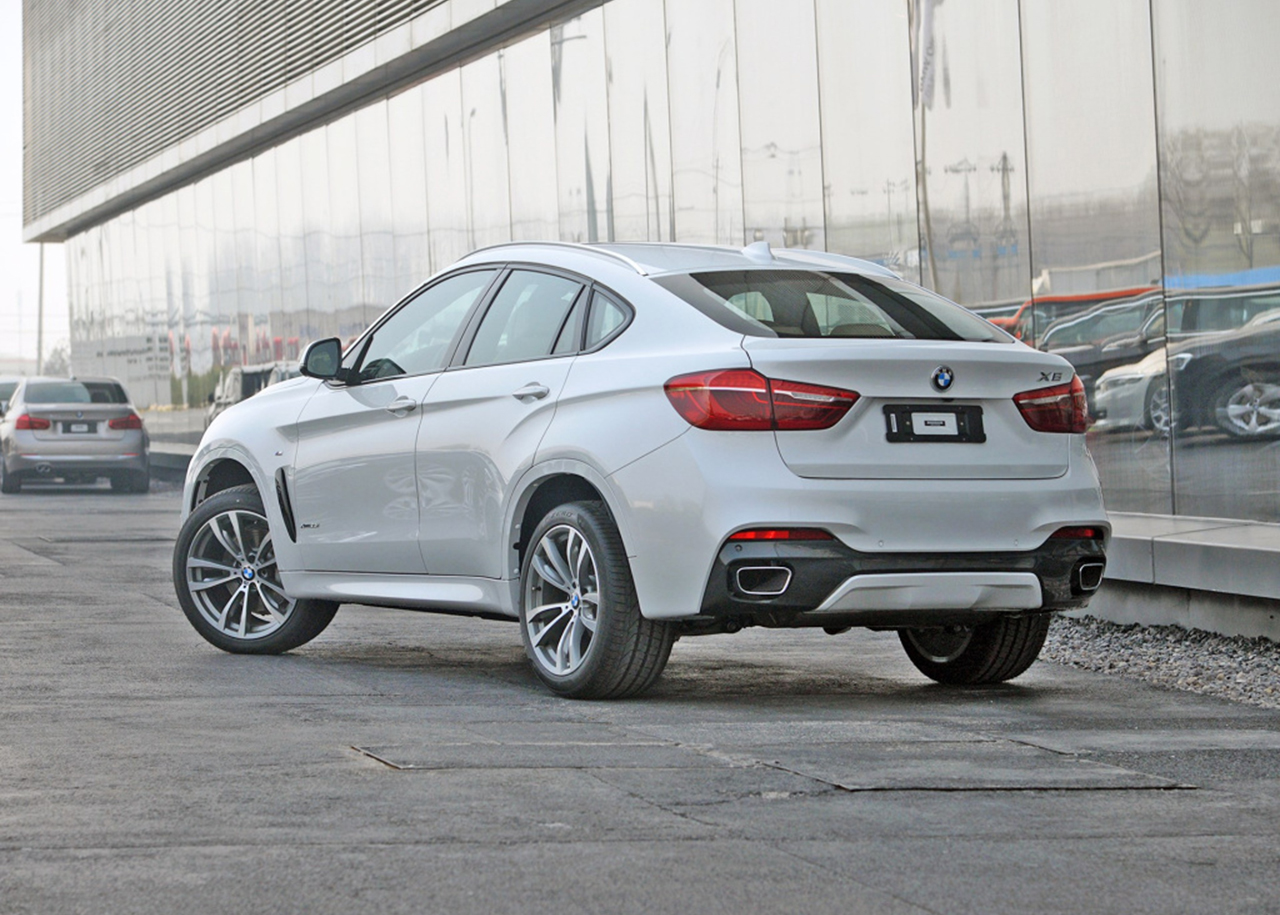 新一代宝马x6动感十足,老款宝马x6上档次吗