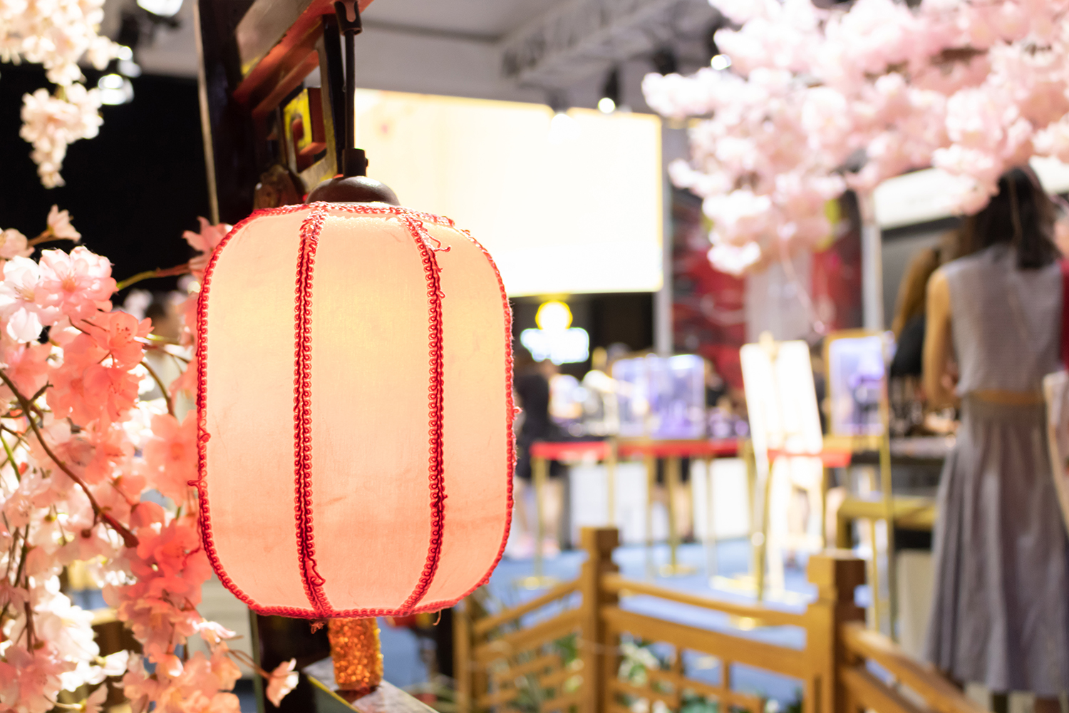 佳能eosr5城市延时视频拍摄体验,佳能eos750d的优缺点