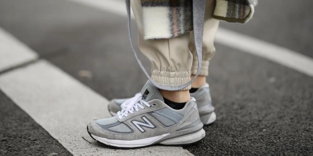 新百伦灰色男女同款运动鞋,新百伦最近很火的灰色鞋