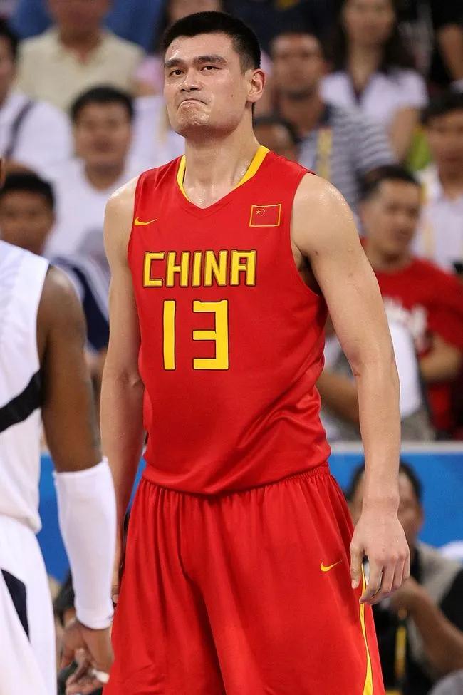 姚明拒绝的耐克天价合同,耐克给姚明的报价是多少