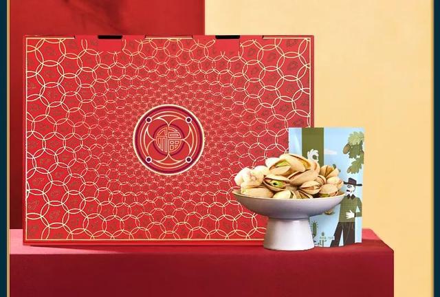 洽洽出了款LV版包装设计，瞄一眼，是吃不起的瓜子了