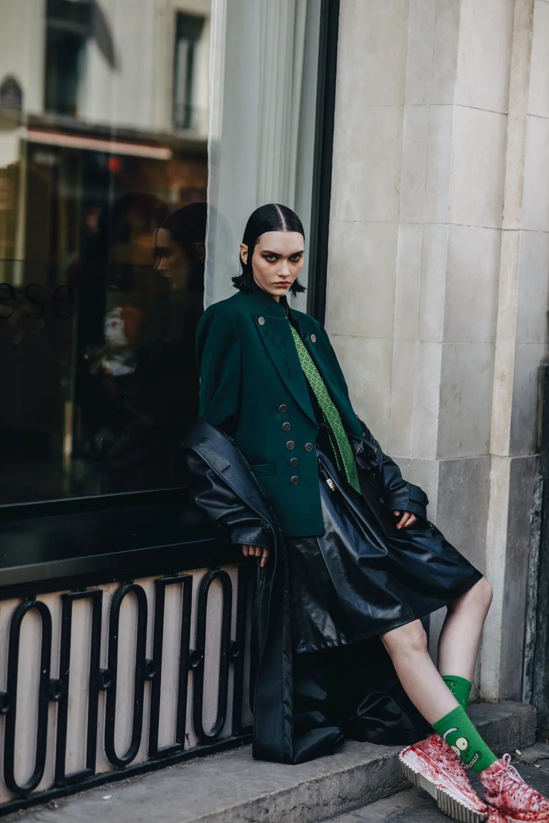 现在的袜子怎么也成了一种时尚,现在的袜子越来越时尚了