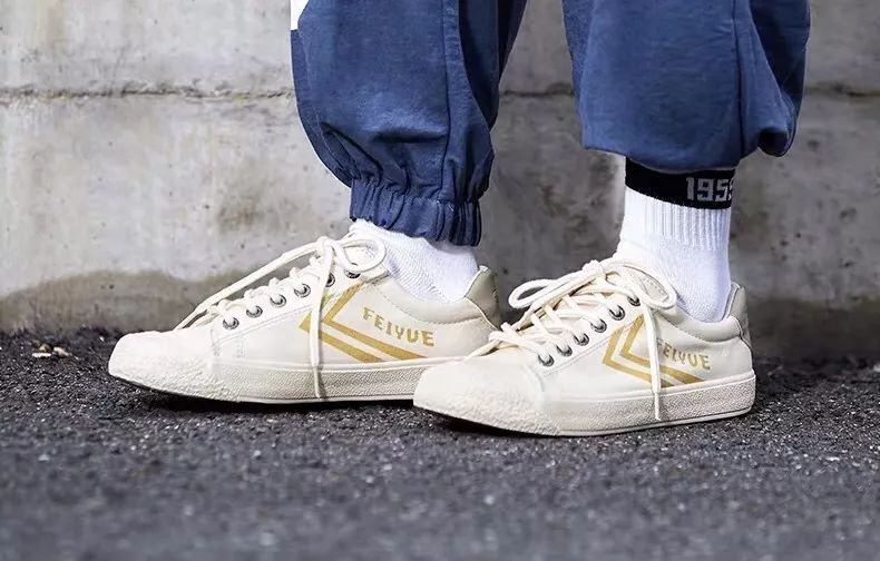 春季好看的运动鞋,秋冬季脚感超好的几款运动鞋推荐