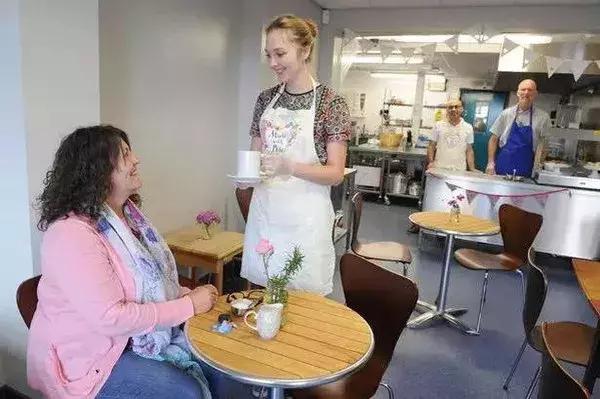 想开一家小型餐馆怎么做,想开一家餐厅怎么开店