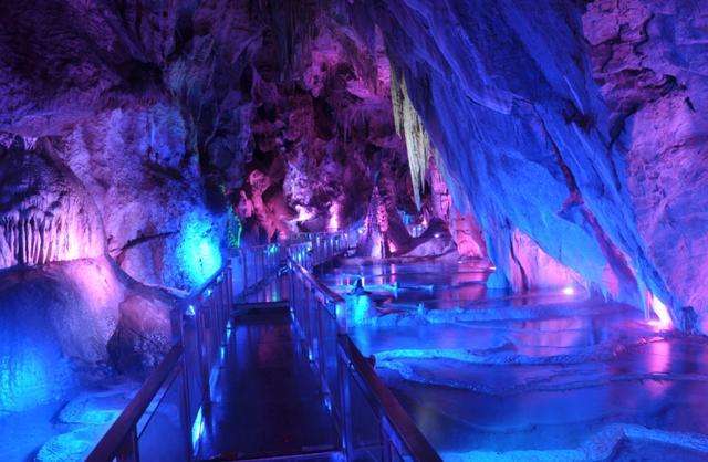 成都到黄果树瀑布自驾游最佳路线,贵州黄果树瀑布自驾游旅游攻略