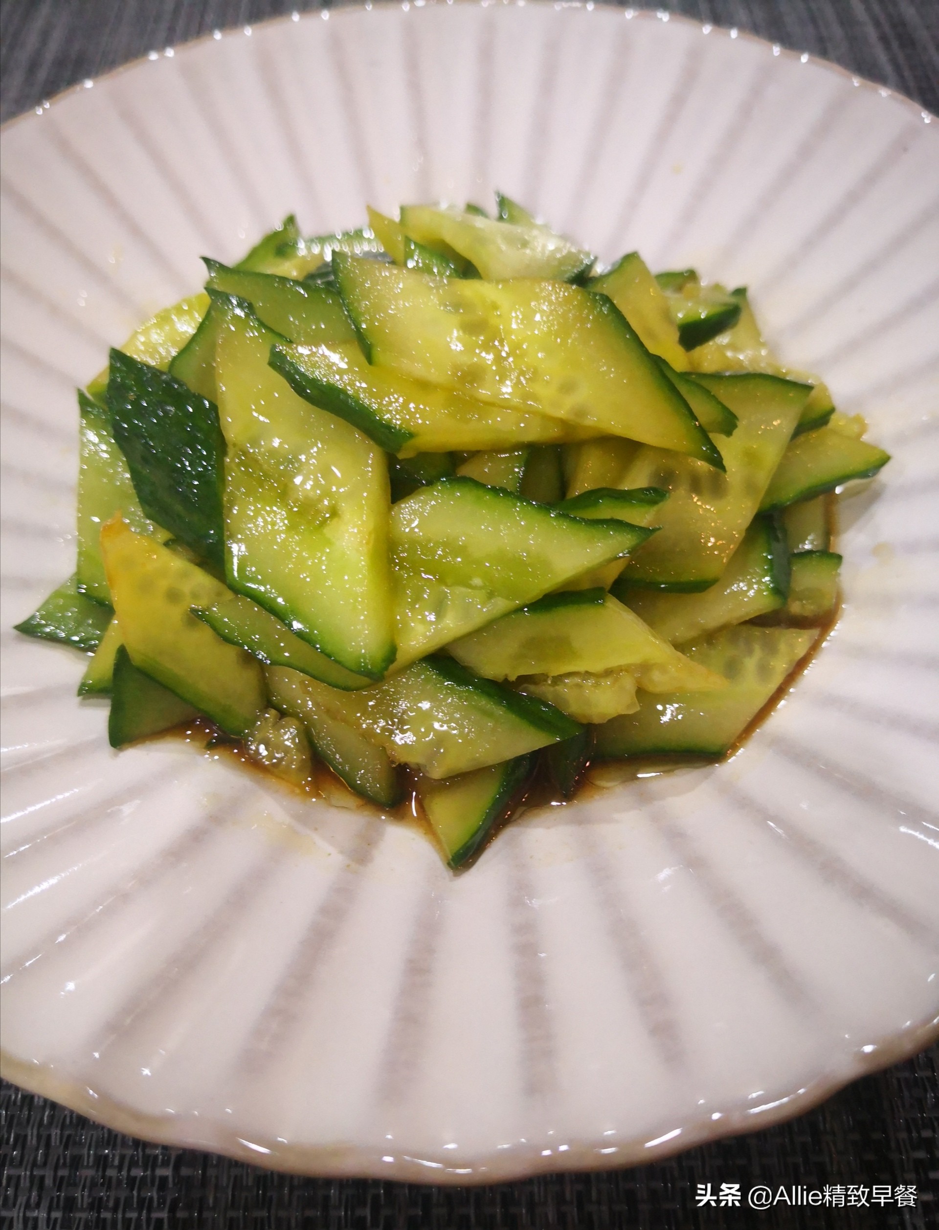 分享一道营养老母鸡汤,营养老母鸡菌汤