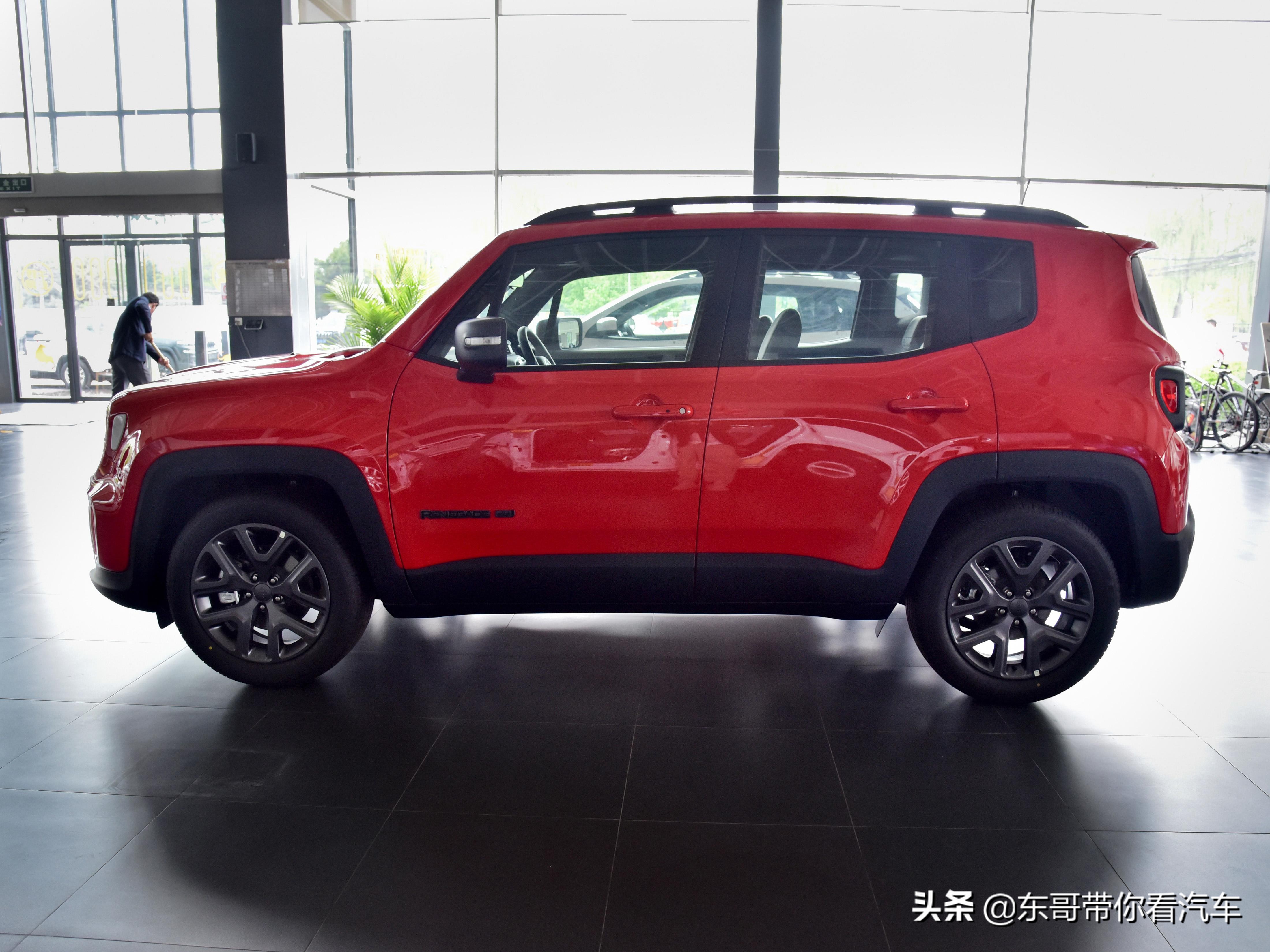 吉普自由侠哪一款车型最划算,吉普小型suv多少钱