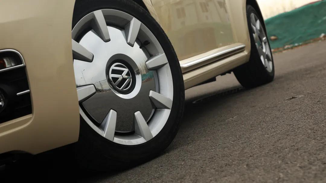 入手大众甲壳虫敞篷款实测,新款大众甲壳虫测评