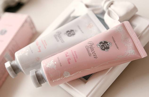 墙壁脏了擦不掉怎么办,墙壁脏了有泥巴怎么去除