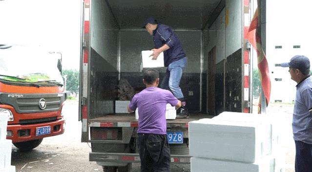 大连第一书记的故事,大连小康故事