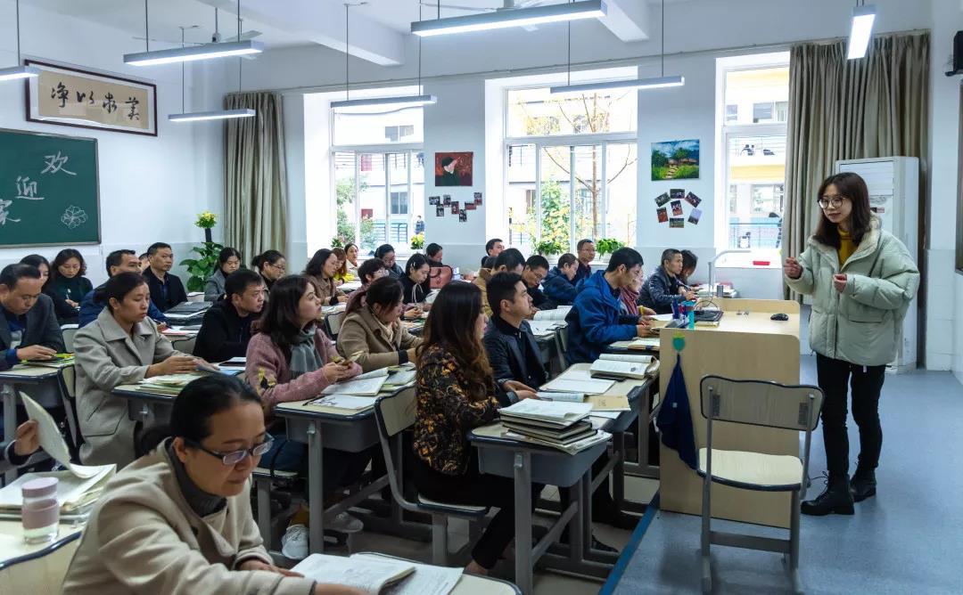 重庆南开中学分校有哪些,重庆巴蜀和重庆南开哪个学校更好