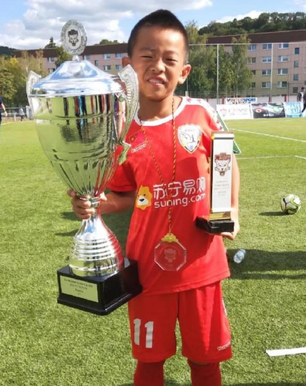 董路国内最好的足球评论员,董路谈自己对中国足球的贡献