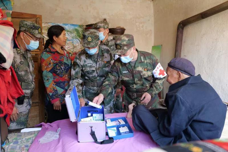 这个外国人,凭什么感动中国?踏上他走过的路就明白了