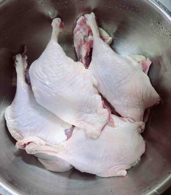 老鸭汤怎么炖才能好喝又营养,老鸭汤怎么炖好喝营养又美味