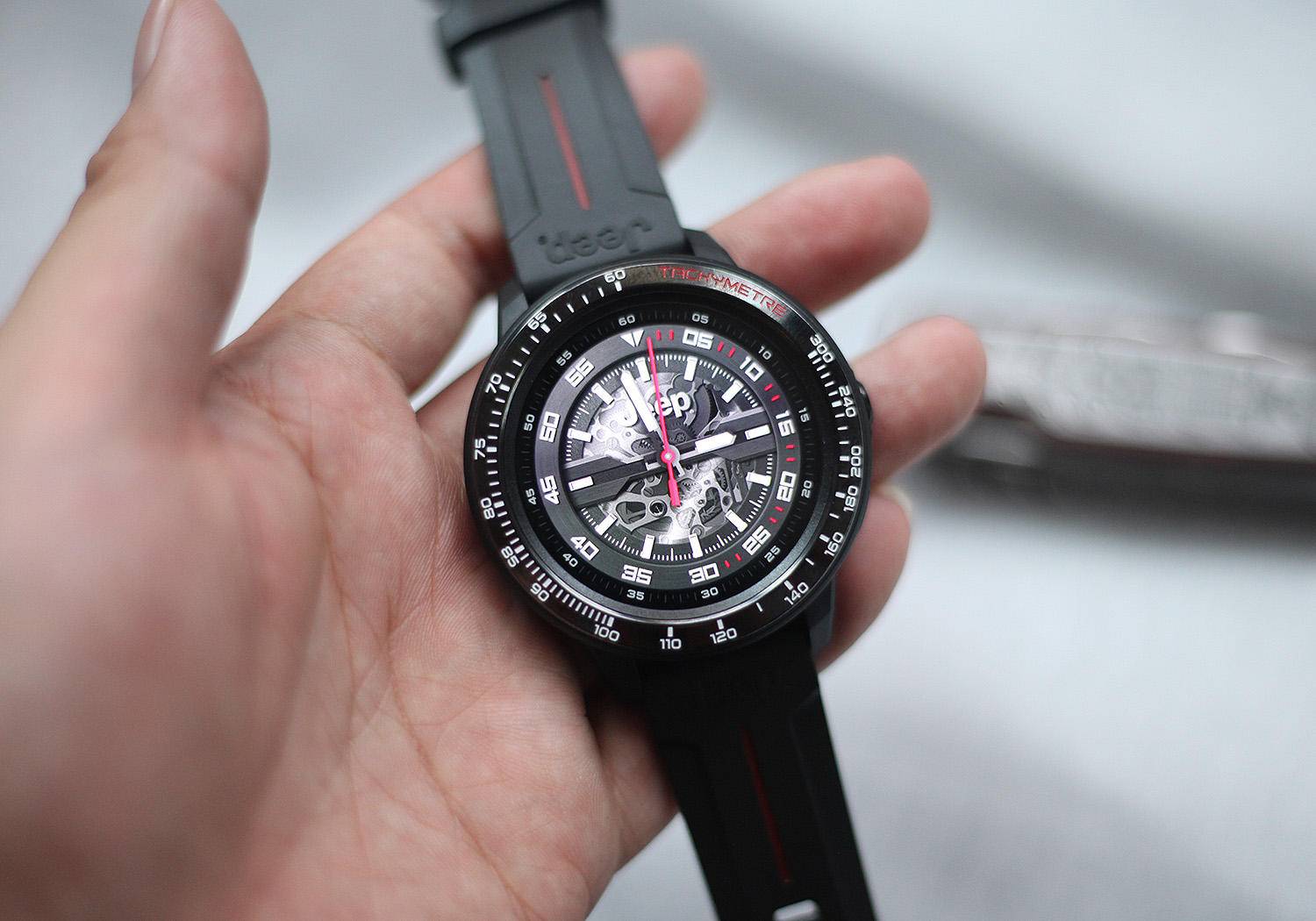 jeep智能全境界测评,jeep智能表推荐