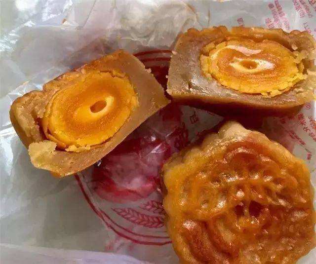 长沙巢娭毑月饼黄牛抬价销售调查,长沙月饼巢娭毑价格