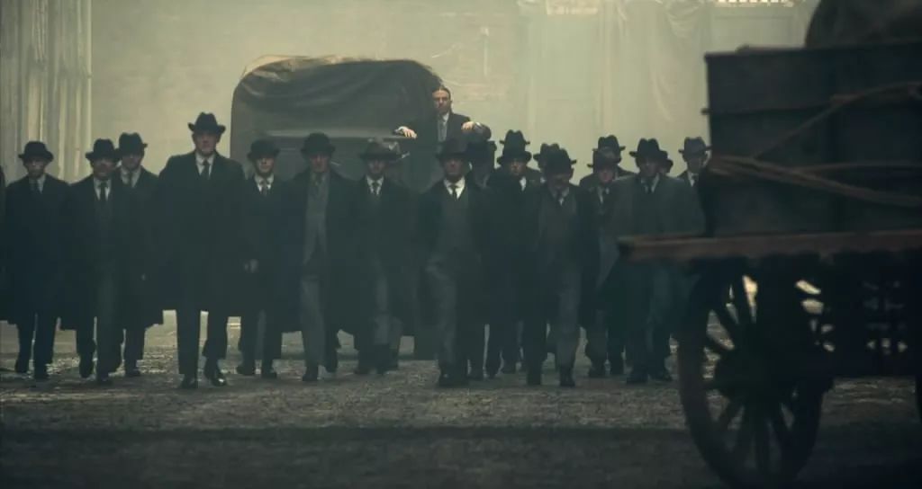 最新豆瓣9.5电视剧,豆瓣9.7分惊艳无比的黑帮大剧