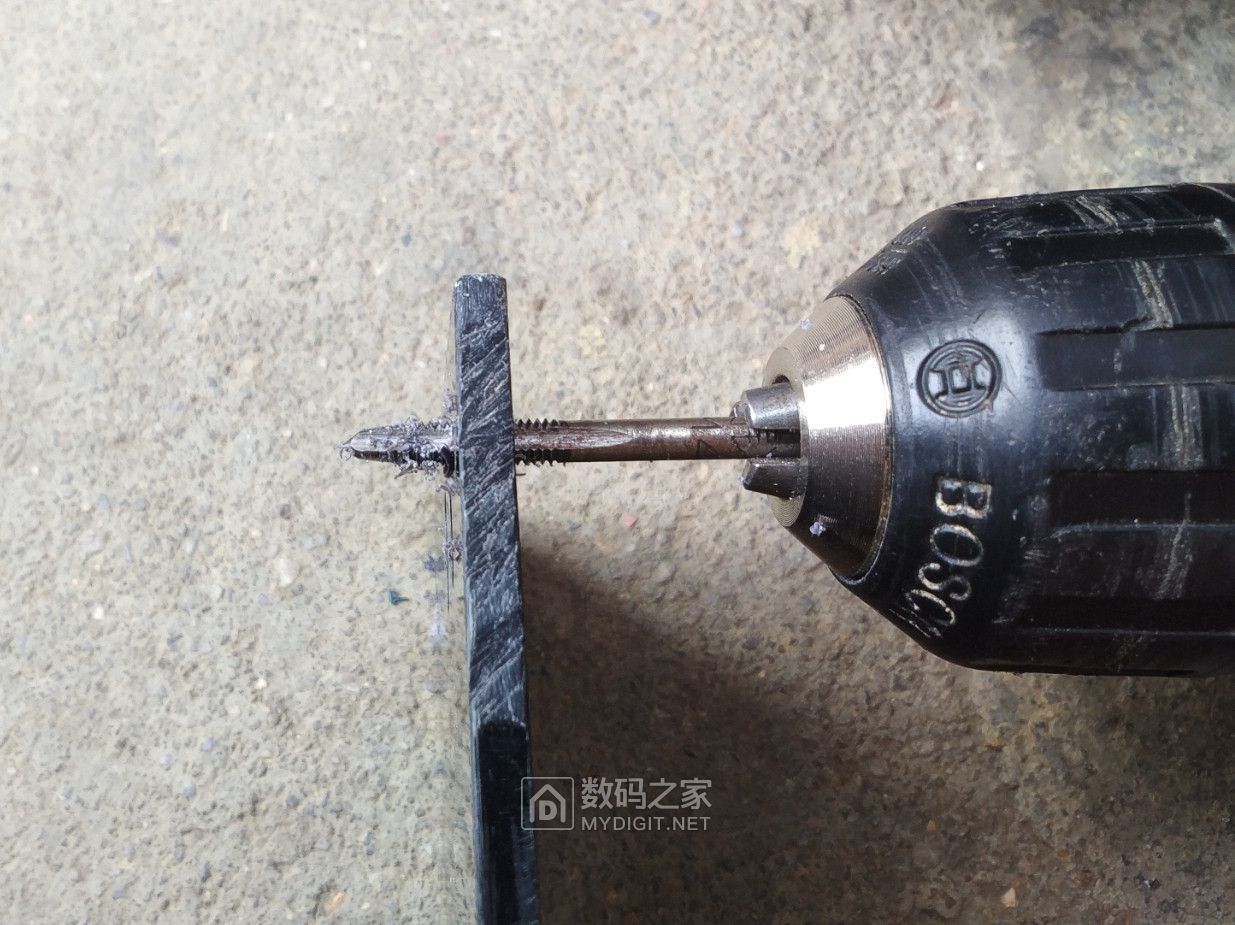 福特嘉年华点烟器插口改u盘,福特嘉年华车上的usb怎么更换