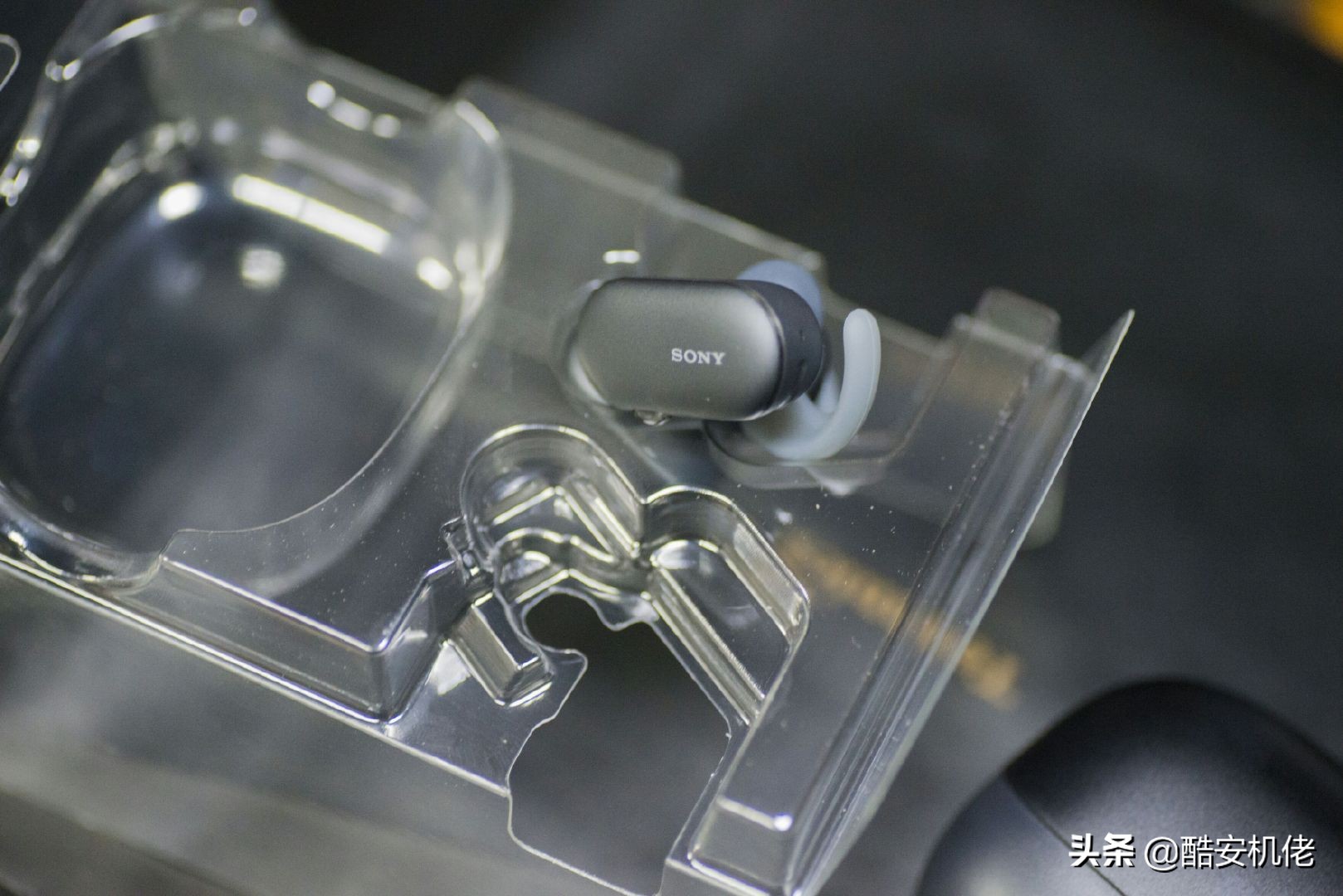 索尼降噪豆wf-1000xm4换电池,索尼wf1000xm4无线降噪耳机简评