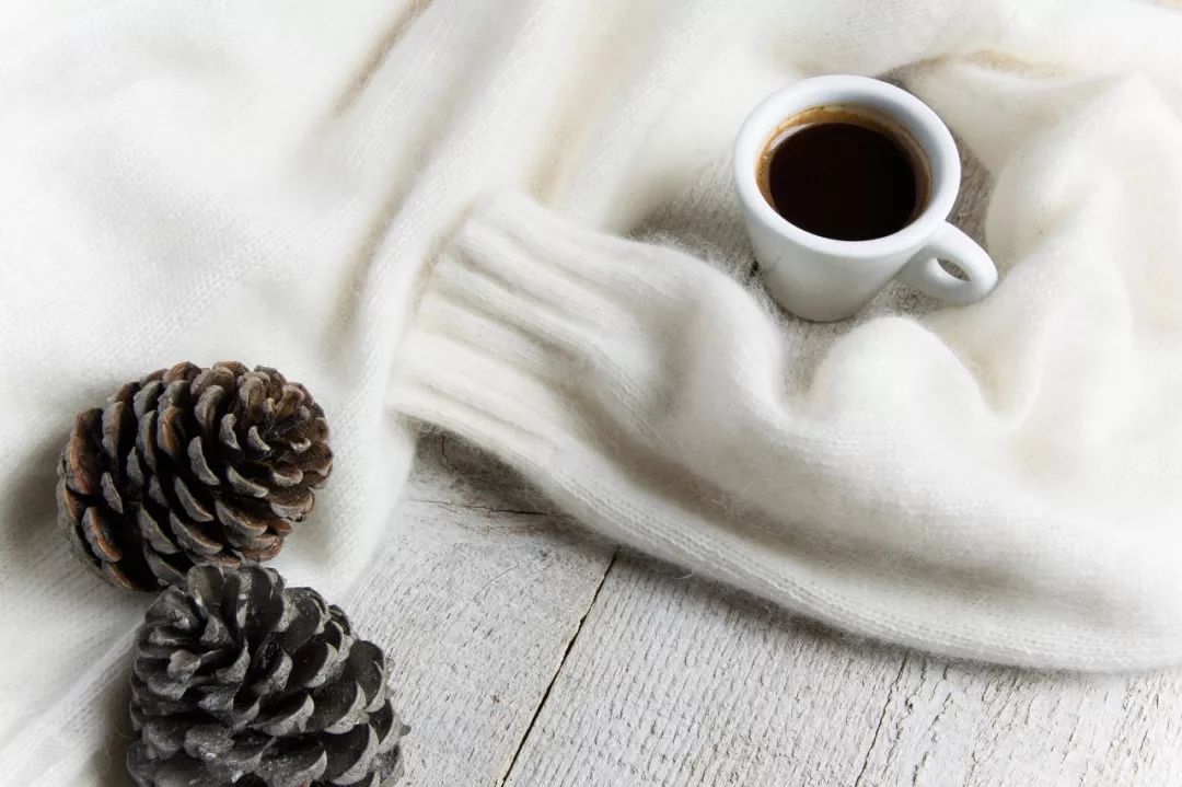 换季整理清洗外套羽绒服,夏季大衣羽绒服怎么洗干净