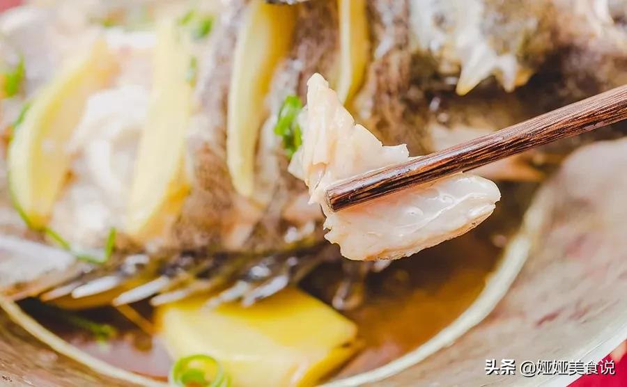 清蒸石斑鱼正宗的做法,清蒸石斑鱼的高档做法