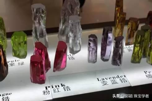 出现在各种装饰物中BlingBling的“水钻”到底是什么？水晶or钻石？