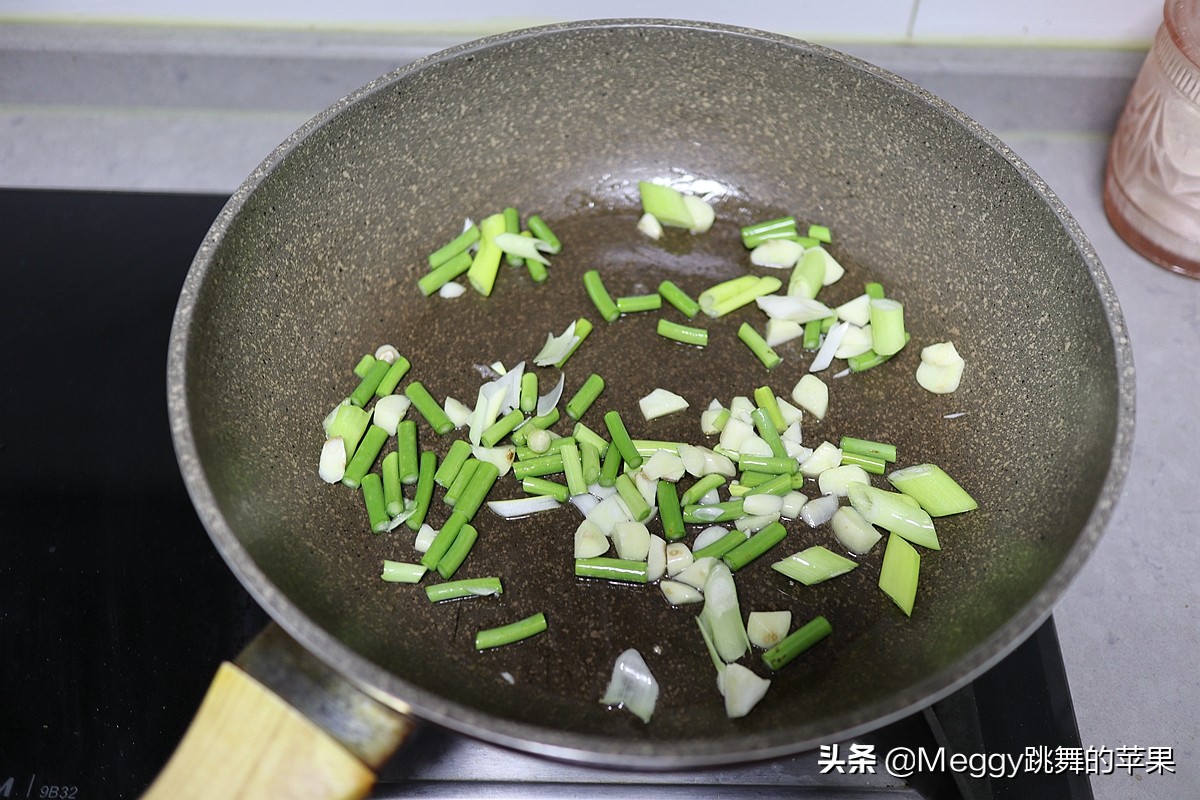 红薯凉粉减肥期间可以吃吗,减肥期间可吃炒豌豆凉粉吗