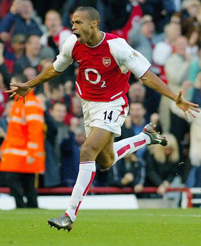 哪个是你喜欢的足球明星,值得喜欢的足球明星