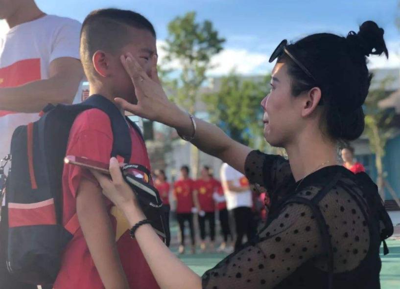 资深幼师不让自己孩子上幼儿园,幼师如何应对不愿意上幼儿园