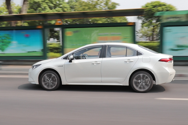 雷凌双擎良好用车习惯,试驾全新雷凌双擎更静更有力