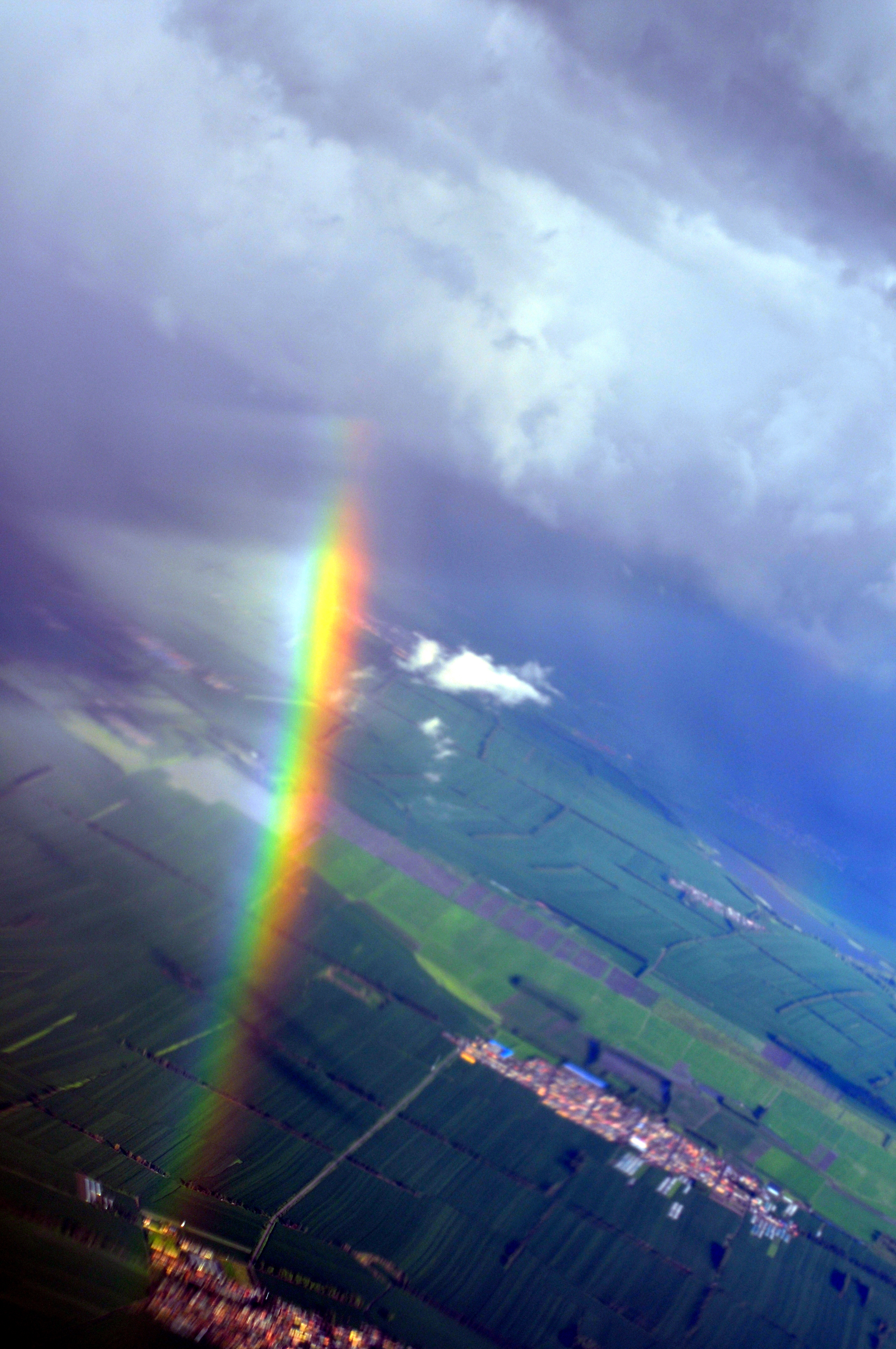 你看彩虹觉得很美，但古人可不是这么想的