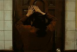 电动牙刷一般怎么充电 (电动牙刷一般怎么充电的)