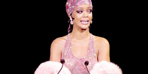 卡戴珊和施华洛世奇,卡戴珊穿施华洛世奇