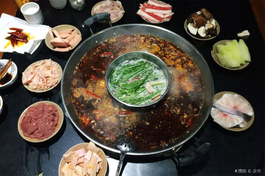 重庆玩儿10天多少钱,重庆玩儿一天多少钱