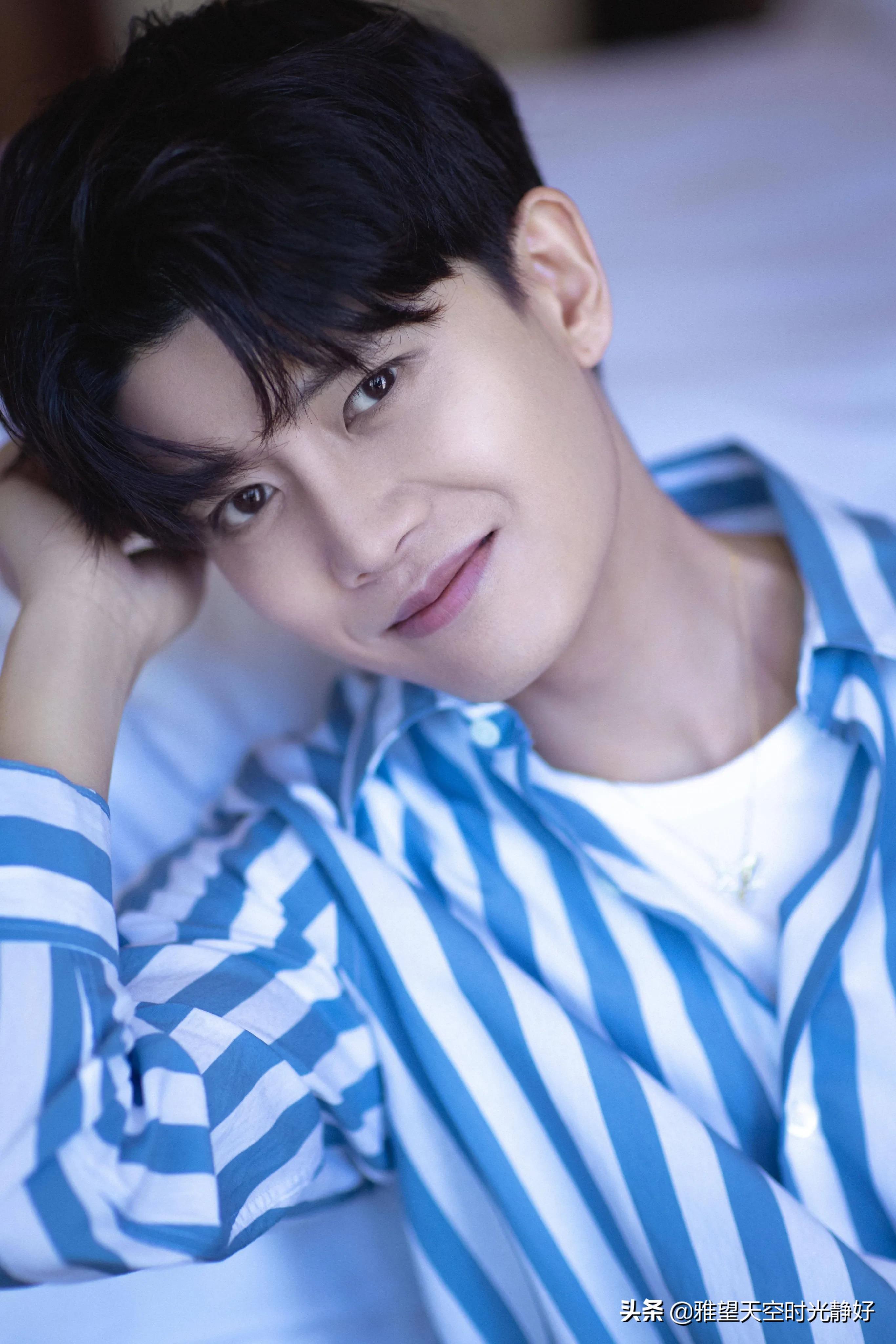 谁的笑容最治愈男明星,有没有治愈系笑容的男明星