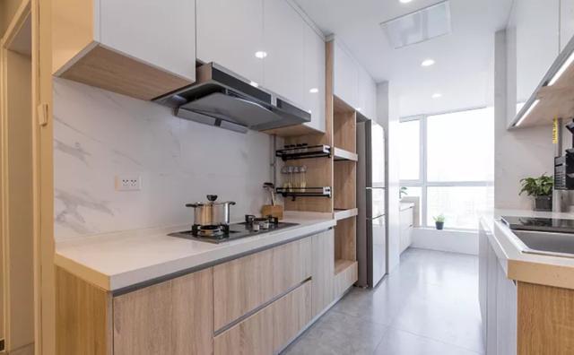 老公坚持装4米长电视柜，沙发墙“加厚”35公分完工都夸他机智