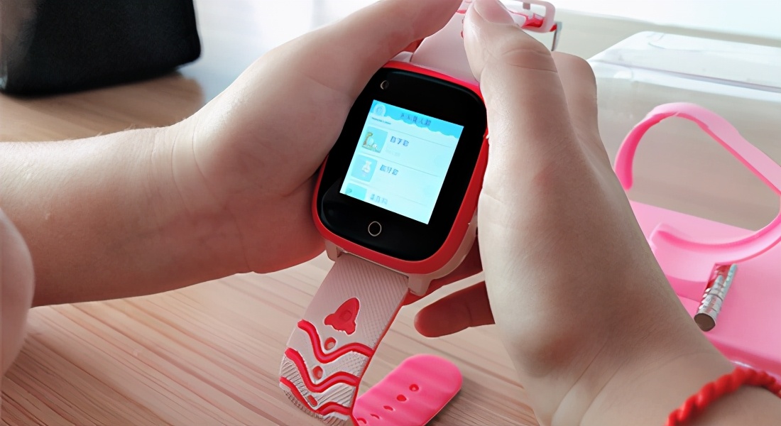 儿童手表的二维码怎么在手表里看,智能儿童手表能玩游戏的儿童手表