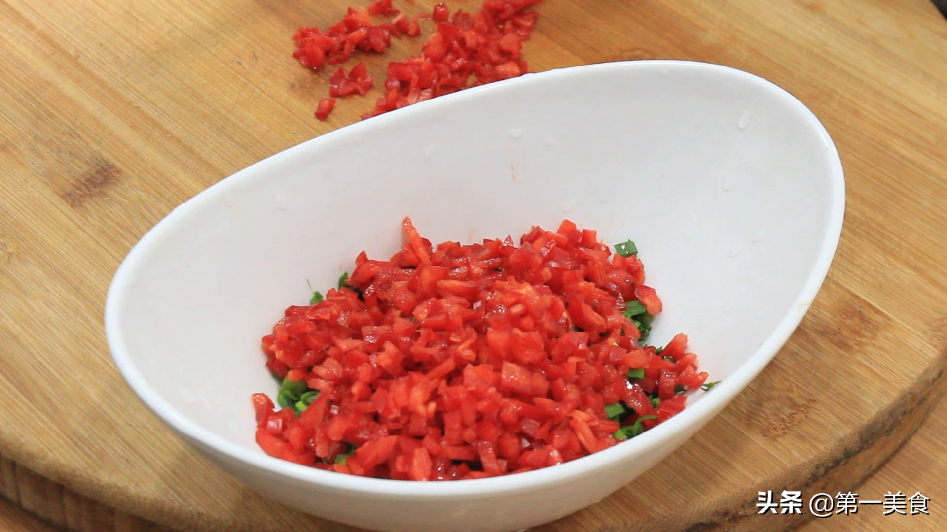 煎饼怎么做好吃面糊配方,家常煎饼面糊的做法和配方