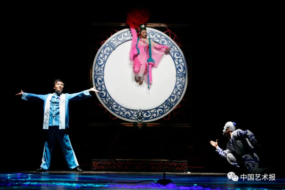 傅琰东春晚魔术大全,傅琰东春晚魔术变装