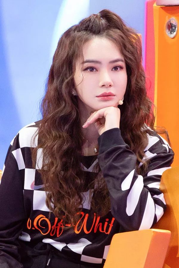 发量少有什么小妙招,发量少发型简单好看教程