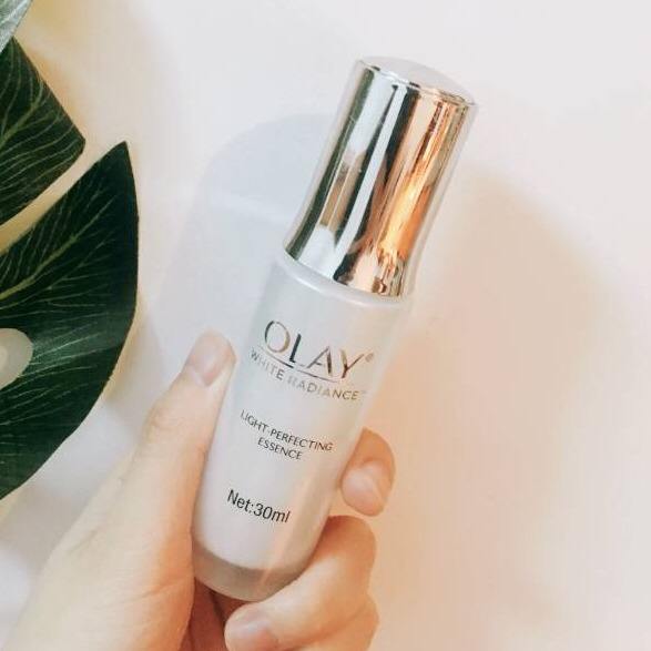 兰蔻小黑瓶肌底液和精华液的区别,肌底液和精华液爽肤水的区别