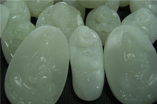 挂羊头卖狗肉不要上当,挂羊头卖狗肉原来挂的是什么