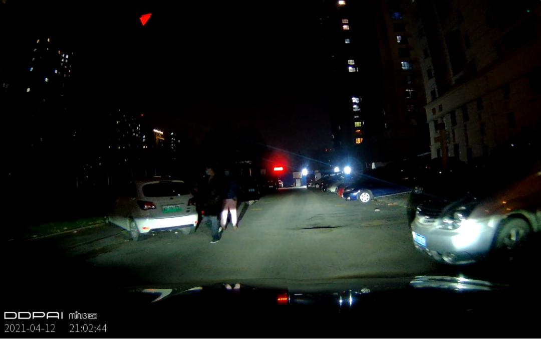 平价行车记录仪,行车记录仪推荐四镜头