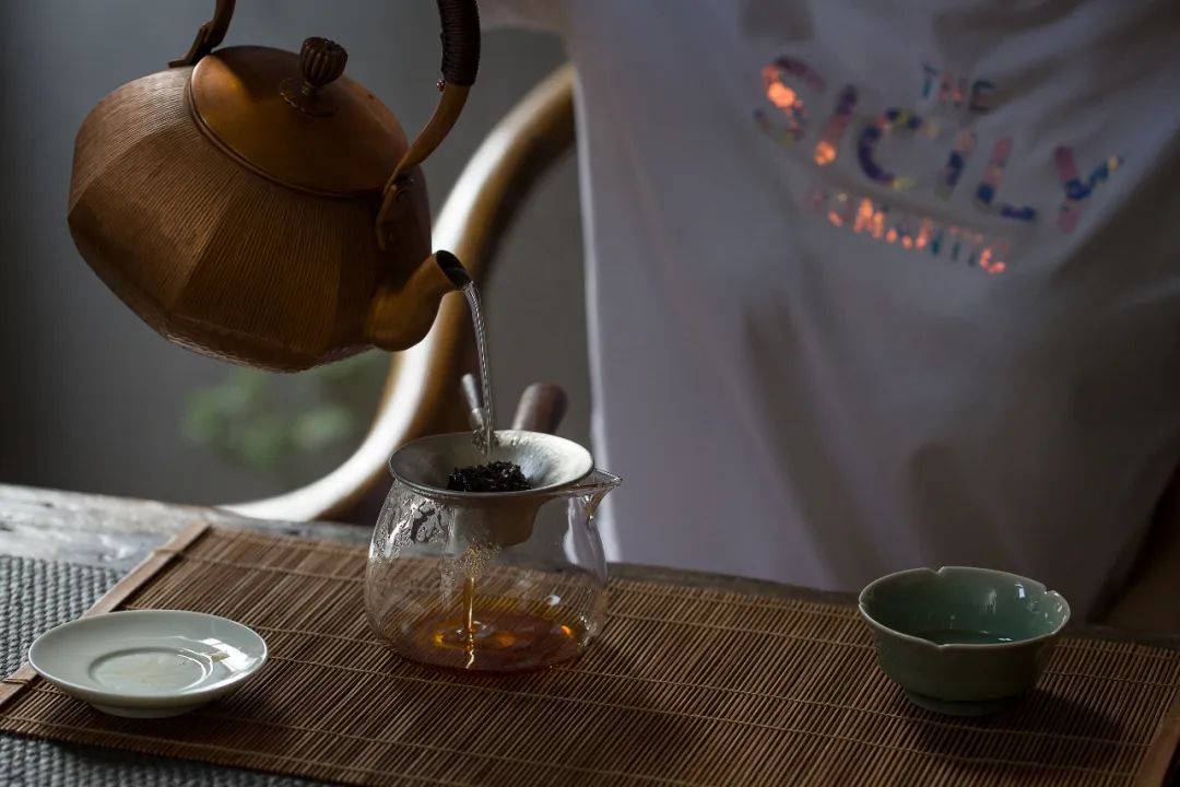 90年代熟茶大益,90年代的老沱茶
