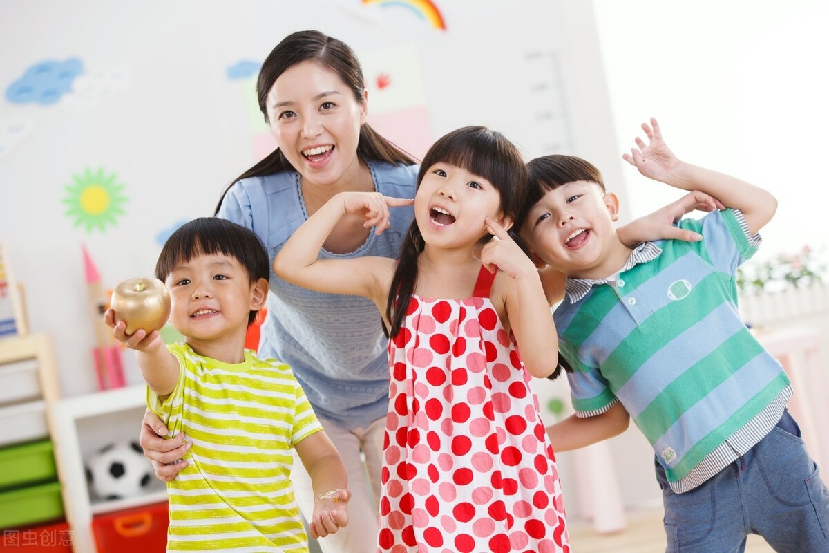 幼师工资两三千应不应该转行,幼师工资低还一直坚持为什么