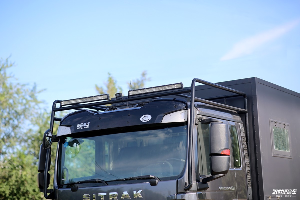 重汽房车汕德卡四驱,man底盘汕德卡