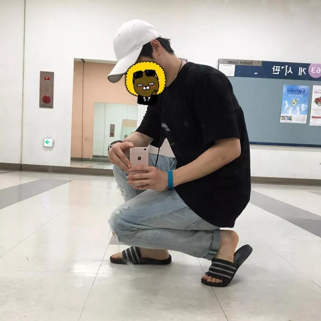 韩国人喜欢穿三条杠拖鞋吗,韩国人喜欢三线拖鞋吗