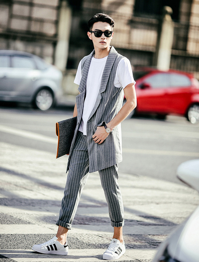 深秋穿羽绒马甲,初春马甲怎么搭配好看